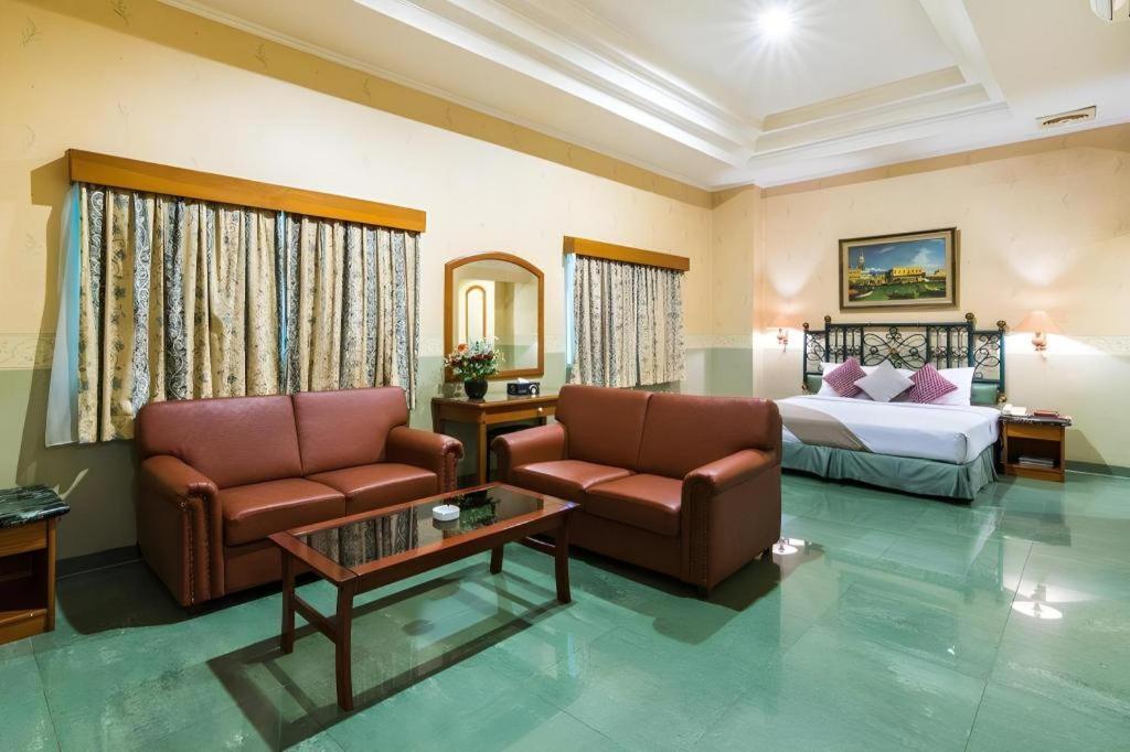 ג'קרטה Classic Hotel מראה חיצוני תמונה